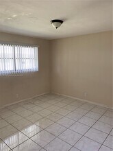 2641 Polk St in Hollywood, FL - Building Photo - Building Photo