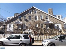 30-32 Hampden Rd in Upper Darby, PA - Building Photo