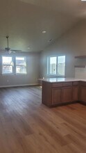 7260 W 25th Ave in Kennewick, WA - Building Photo - Building Photo