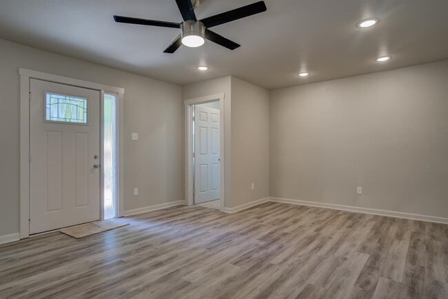 3211 37th St in Lubbock, TX - Building Photo - Building Photo