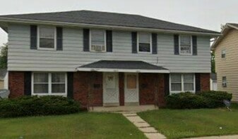 6610 W Mill Rd in Milwaukee, WI - Building Photo