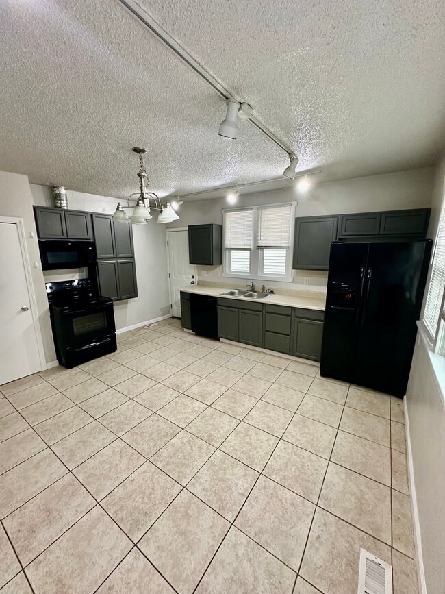 property at 947 E Augusta Ave