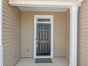 206 Brochaill Ct in Powdersville, SC - Building Photo - Building Photo