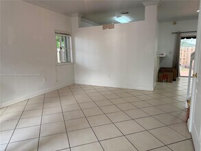 14213 SW 126th Pl in Miami, FL - Building Photo - Building Photo