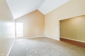 6854 Scotia Ct in Indianapolis, IN - Building Photo - Building Photo