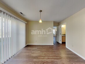 10534 Aspen Dr in Fishers, IN - Foto de edificio - Building Photo