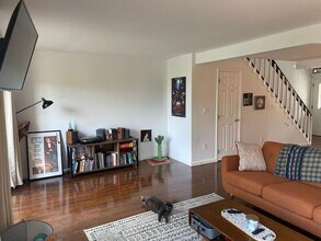 955 Auburnview Dr in Cincinnati, OH - Building Photo - Building Photo