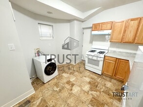 2515 N Natrona St in Philadelphia, PA - Building Photo - Building Photo