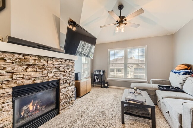 12912 Ironstone Way in Parker, CO - Building Photo - Building Photo