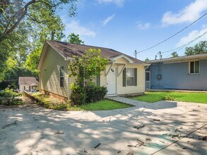 2222 St Marks St in Tallahassee, FL - Building Photo - Building Photo