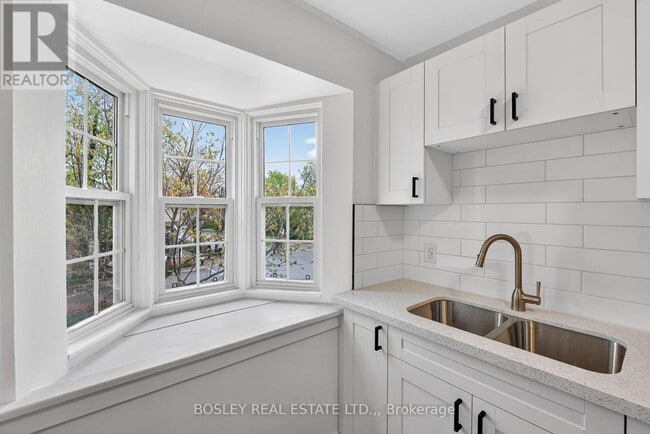 property at 4 Queen St