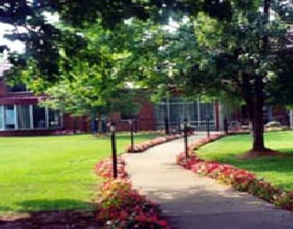 Independence Square in Evansville, IN - Foto de edificio - Building Photo