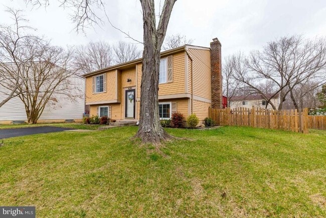 8280 Wold Den Ct in Springfield, VA - Building Photo - Building Photo