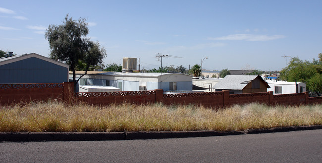 Hi View Mh Park in Phoenix, AZ - Building Photo - Building Photo