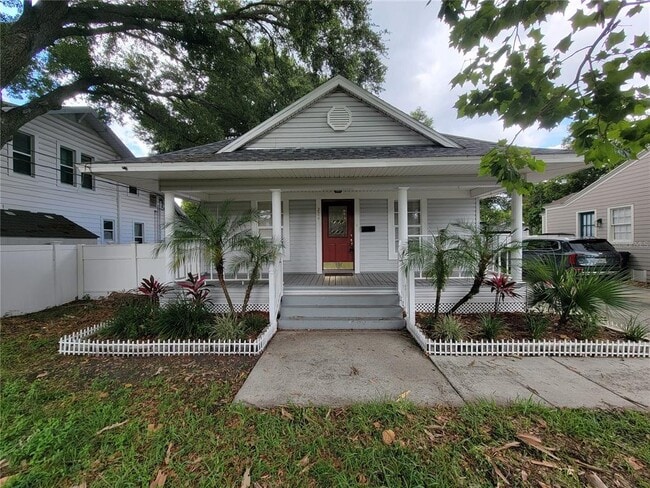property at 204 E Jean St