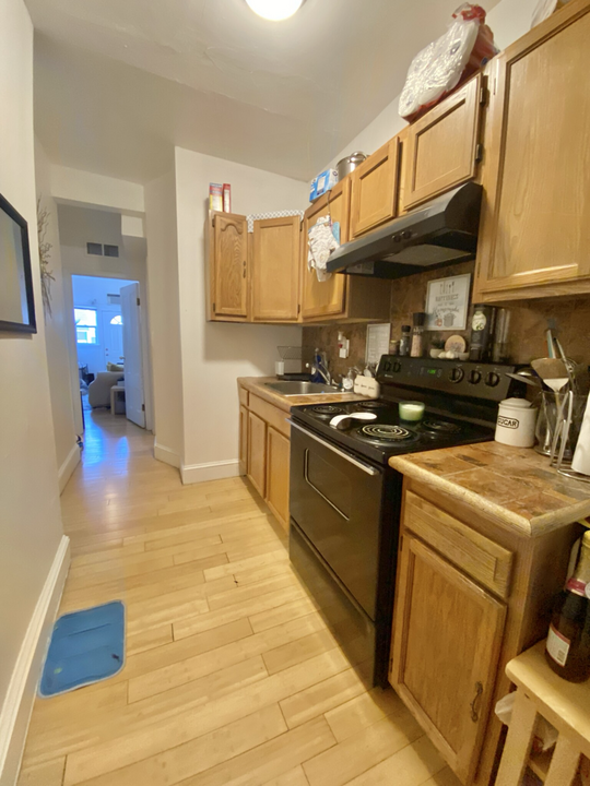 15 Higgins St, Unit A in Boston, MA - Building Photo