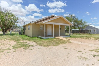 701 E 14th St in Big Spring, TX - Building Photo - Building Photo