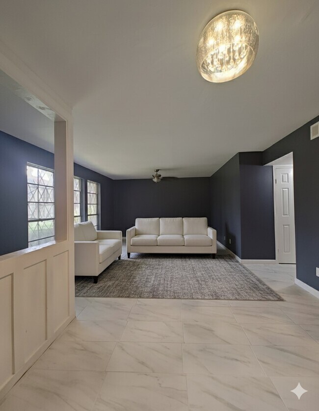 property at 2252 Shadowdale Dr