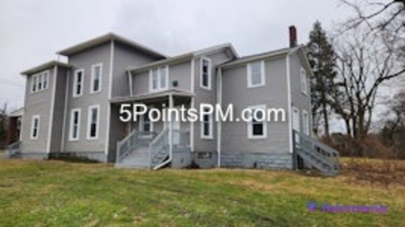 9804 Miles Ave in Cleveland, OH - Building Photo