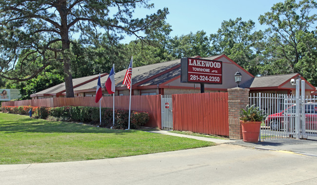 Lakewood Townhomes