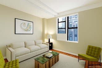 300 W 72nd St in New York, NY - Building Photo - Building Photo