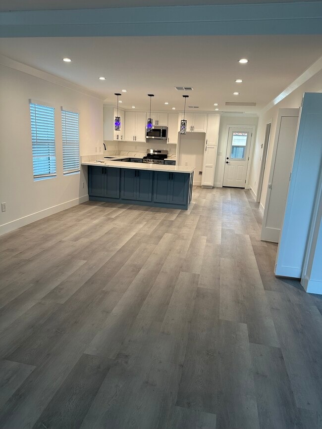 property at 500 W Buckthorn St