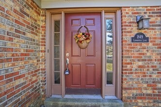 1849 Lemontree Ln in Loveland, OH - Foto de edificio - Building Photo