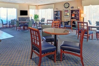 The Residences in Hadley, MA - Foto de edificio - Building Photo