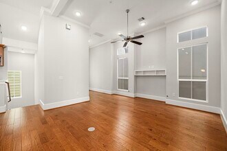 2022 Sabine St in Houston, TX - Building Photo - Building Photo