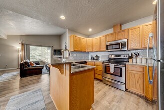 931 N Goldenrod Ct, Unit 0 in Post Falls, ID - Building Photo - Building Photo