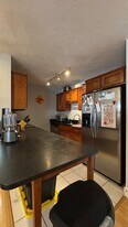 11 Highland Ave, Unit 14 in Somerville, MA - Building Photo