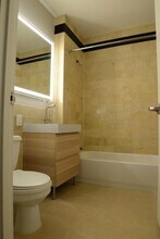 17 Battery Pl in New York, NY - Building Photo - Building Photo
