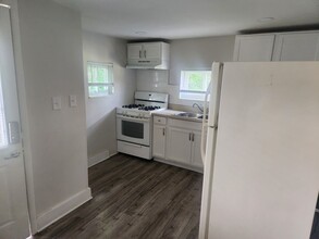 1712 State Ave, Unit Unit 1 in Coraopolis, PA - Building Photo - Building Photo