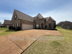 3261 Vineyard Dr S in Southaven, MS - Building Photo - Building Photo