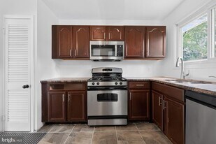 1700 Jarvis Ave in Oxon Hill, MD - Building Photo