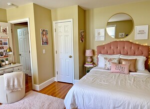 68 Egmont St in Brookline, MA - Building Photo - Building Photo