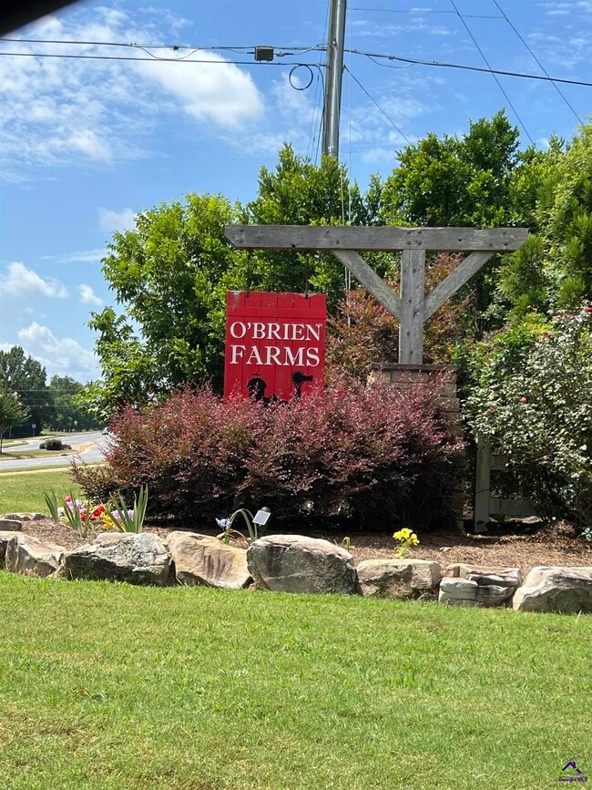 204 Arden Dr in Kathleen, GA - Building Photo - Building Photo