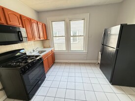 154 Dayton St in Newark, NJ - Building Photo