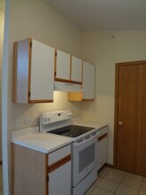 1412 W Clear Water Cir in Round Lake Beach, IL - Building Photo - Building Photo