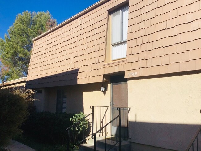 27509 Endeavor St in Agoura Hills, CA - Building Photo - Building Photo