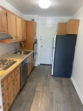 10500 Rockville Pike, Unit 416 in Rockville, MD - Building Photo - Building Photo