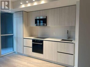 110 Broadway Ave in Toronto, ON - Building Photo - Building Photo