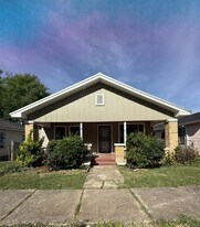 806 Gamma St S in Birmingham, AL - Building Photo