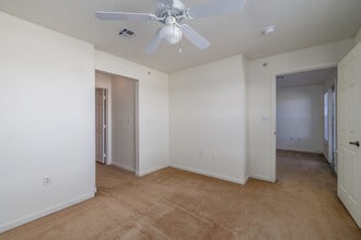 The Villas at Copper Leaf in Nixa, MO - Foto de edificio - Interior Photo