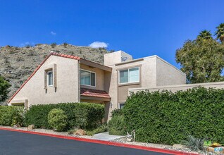 70100 Mirage Cove Dr in Rancho Mirage, CA - Building Photo - Building Photo
