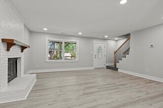 233 Pine Ridge Rd in Madison, AL - Building Photo - Building Photo