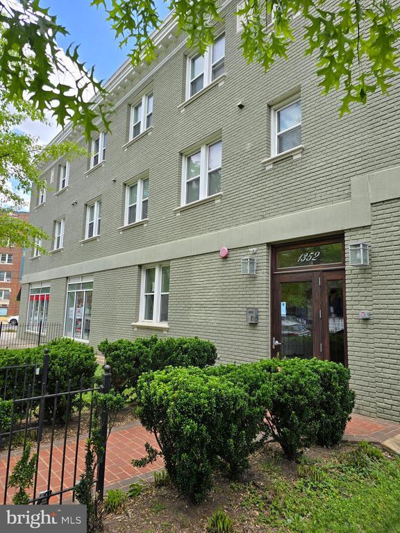 property at 1352 Longfellow St NW