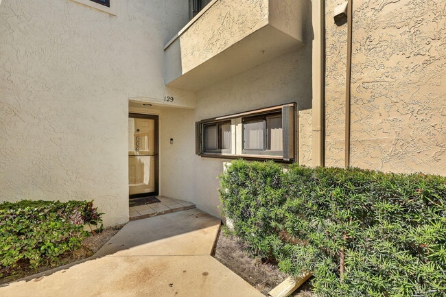 property at 950 S Kanner Hwy