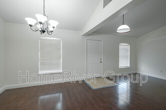 718 Swan Way in Kissimmee, FL - Building Photo - Building Photo