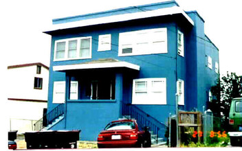 1131 Bella Vista Ave in Oakland, CA - Building Photo - Building Photo